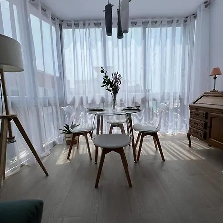 Sofia En Apartment *